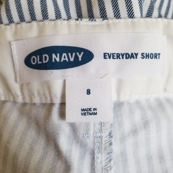 Old‎ Navy Blue White Railroad Striped Everyday Shorts Size 8 - Picture 7 of 9